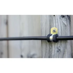 Stocker Fissatubo a P sfuso Ø 8 mm per Geyser - Pezzo singolo- Stocker Shop|Stocker Sistema Antizanzara Geyser Pro